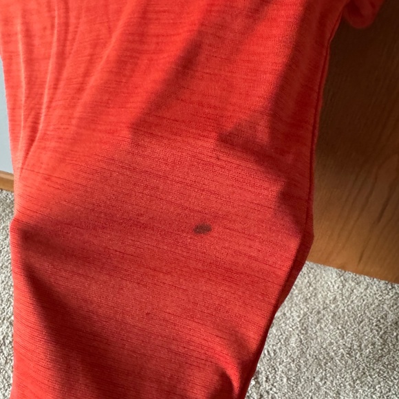 Under Armour Athletic Shirt Size Small - Picture 2 of 4